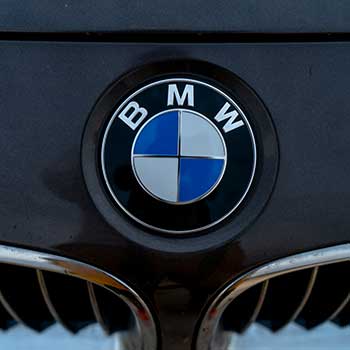 BMW 330e
